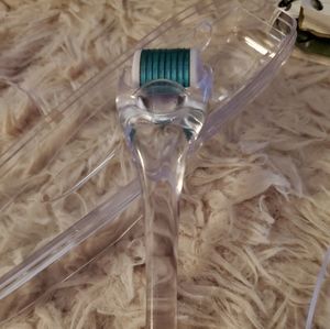 TOOL YOU USE WITH A MOISTURIZER